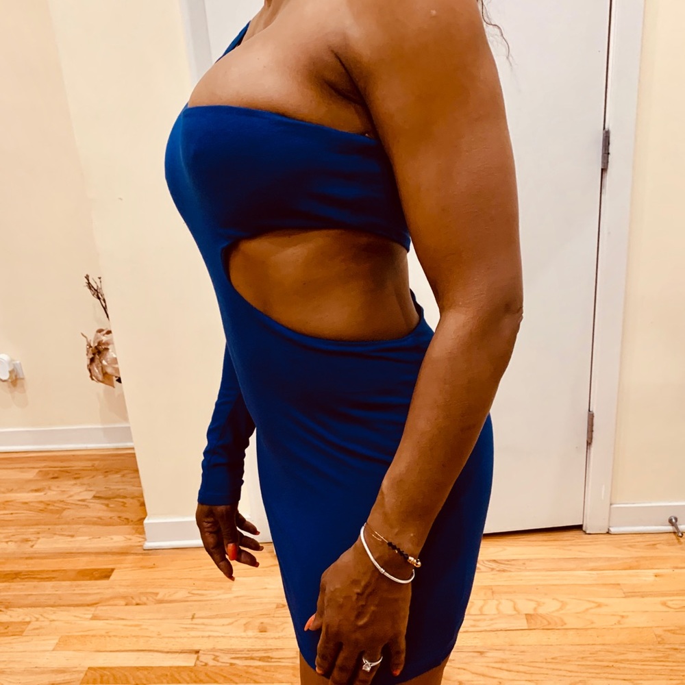 CUT IT OUT 🥰 This dress is THE ONE!